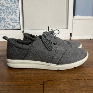 Toms women’s sneaker shoes